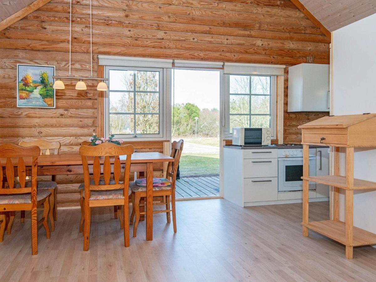 4 Person Holiday Home In Hovborg Esterno foto
